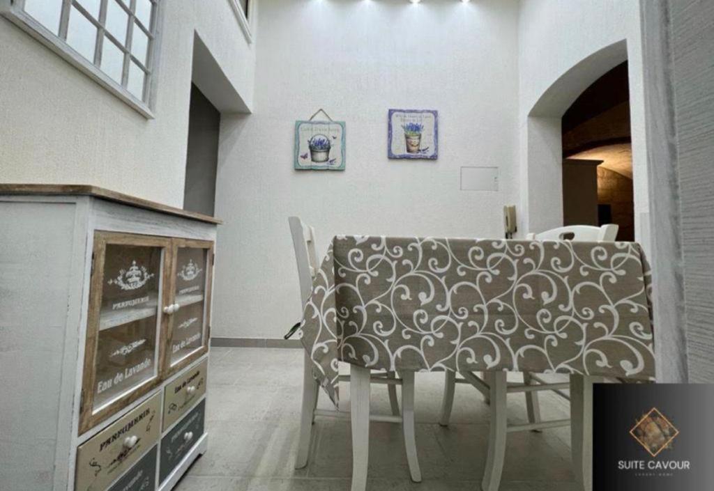 Suite Cavour Luxury Home Taranto Kültér fotó