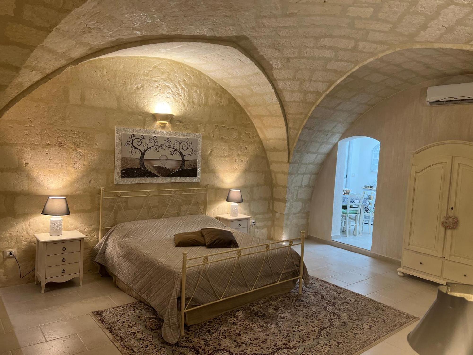 Suite Cavour Luxury Home Taranto Kültér fotó