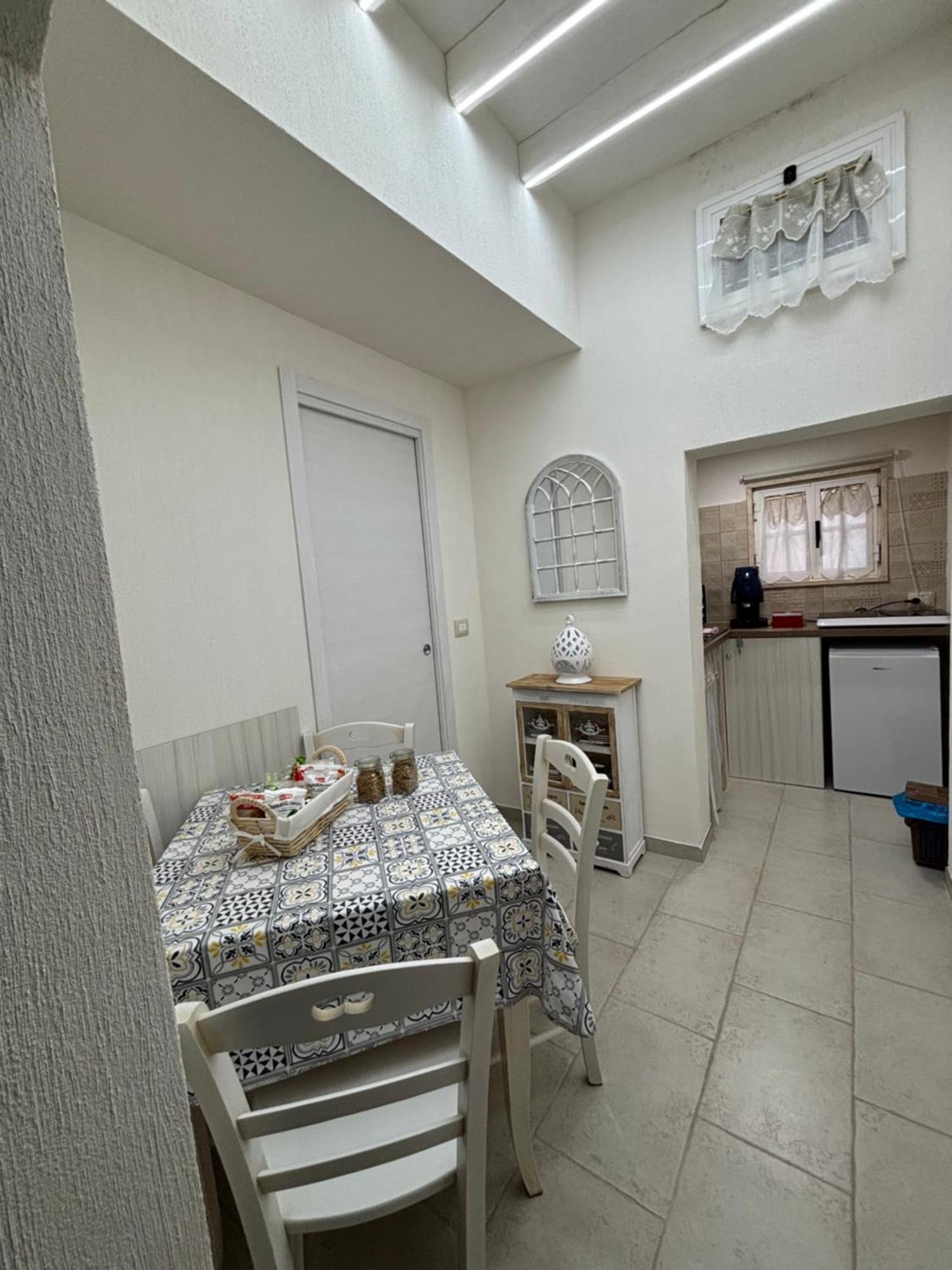 Suite Cavour Luxury Home Taranto Kültér fotó