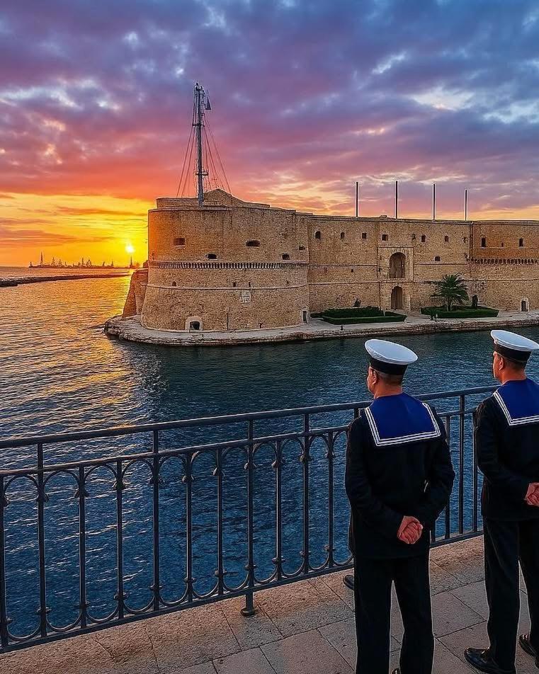 Suite Cavour Luxury Home Taranto Kültér fotó